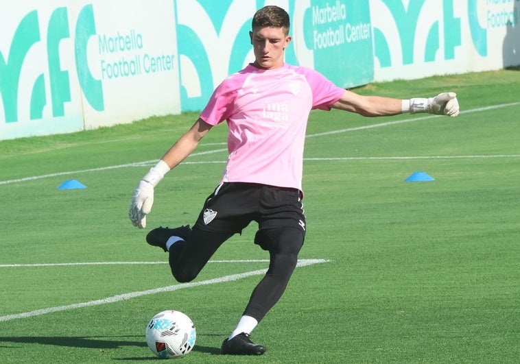 Carlos López toma el mando en la portería del Málaga